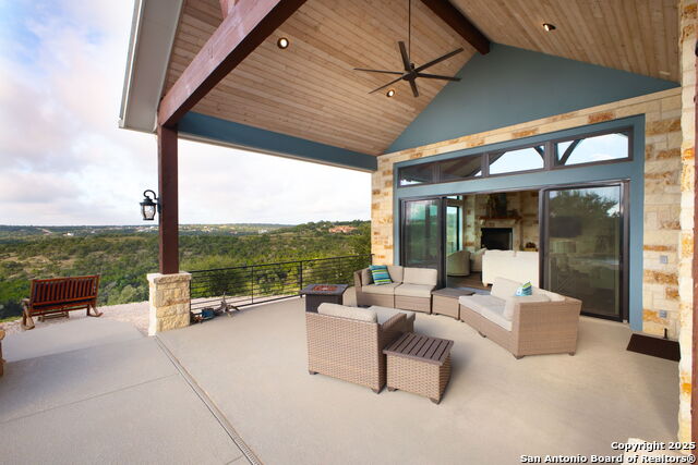 Image 57 of 109 For 1023 Comanche Rdg