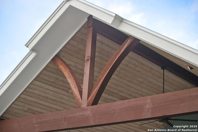 Image 61 of 109 For 1023 Comanche Rdg