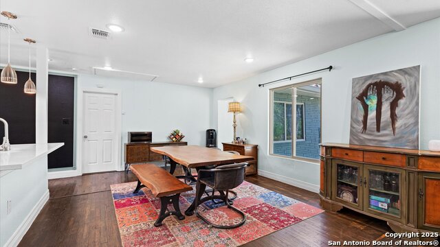 Image 8 of 31 For 135 Irvington
