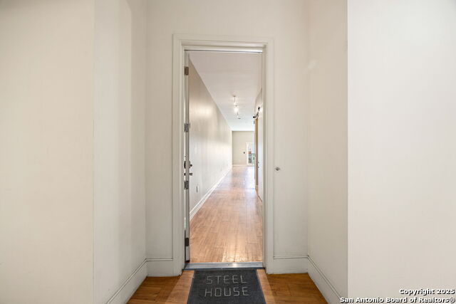 Image 3 of 35 For 1401 Flores St S #409