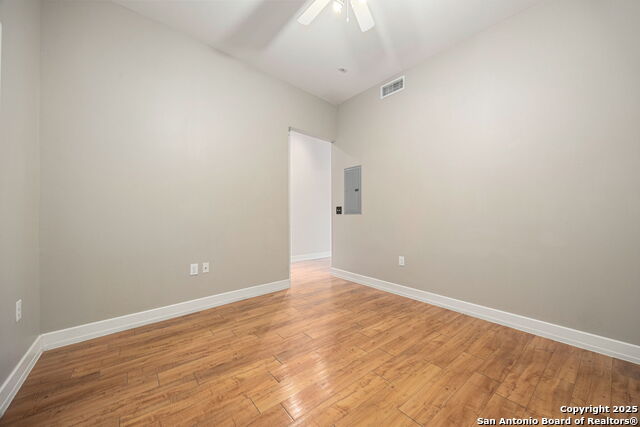 Image 6 of 35 For 1401 Flores St S #409