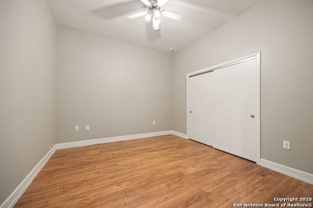 Image 7 of 35 For 1401 Flores St S #409