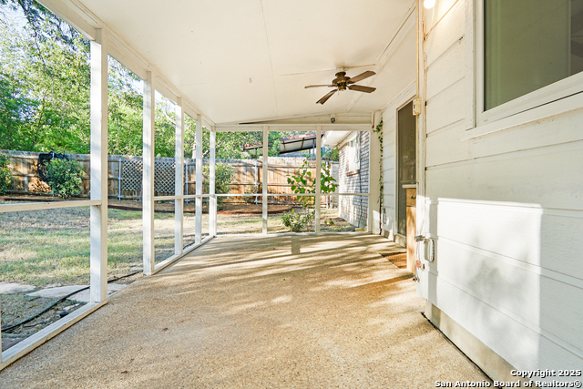 Image 21 of 24 For 10915 Burr Oak