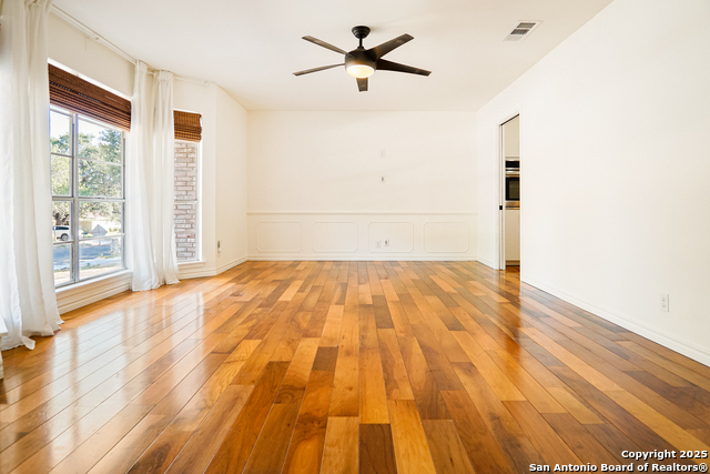 Image 8 of 24 For 10915 Burr Oak