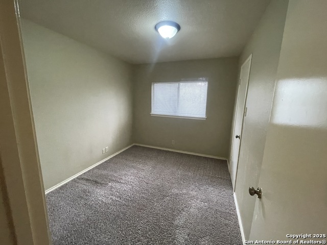 Image 13 of 27 For 6303 Maverick Oak