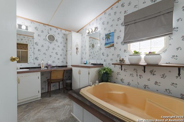 Image 15 of 29 For 21601 Long Hill