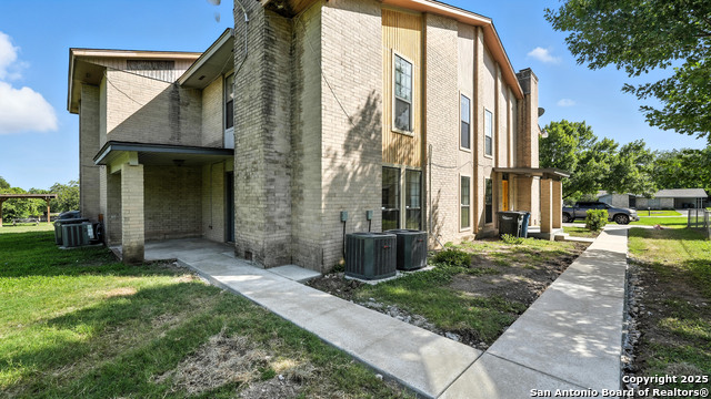 Image 2 of 30 For 1024 Mission Dr  D