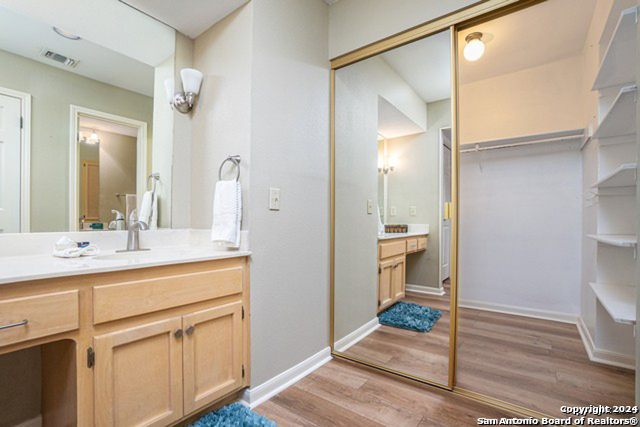 Image 13 of 17 For 210 Circle St  01