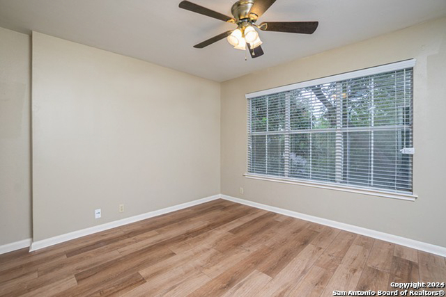 Image 14 of 17 For 210 Circle St  01
