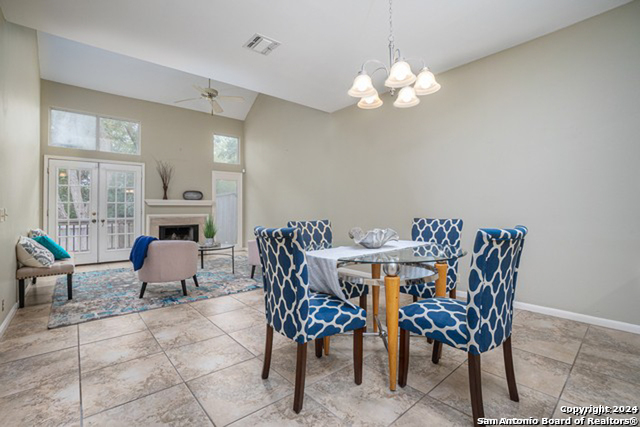 Image 6 of 17 For 210 Circle St  01