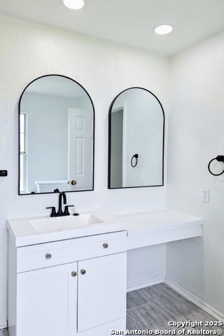 Image 15 of 16 For 380 Copper Wood