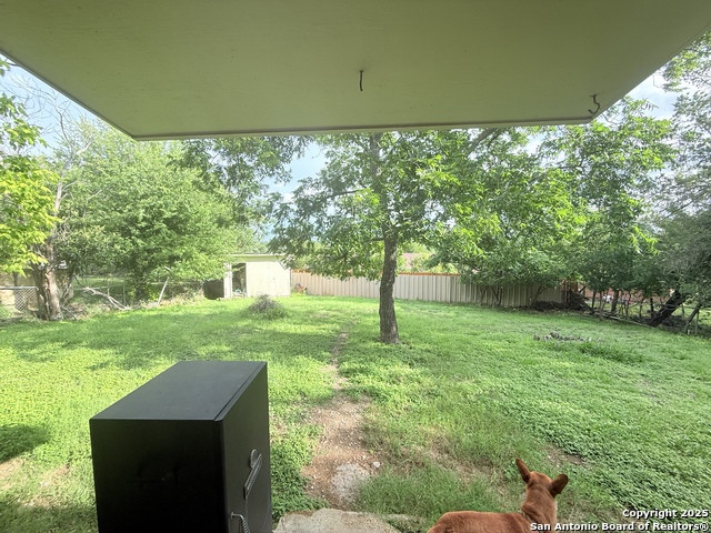 Listing photo id 43 for 110 7th  