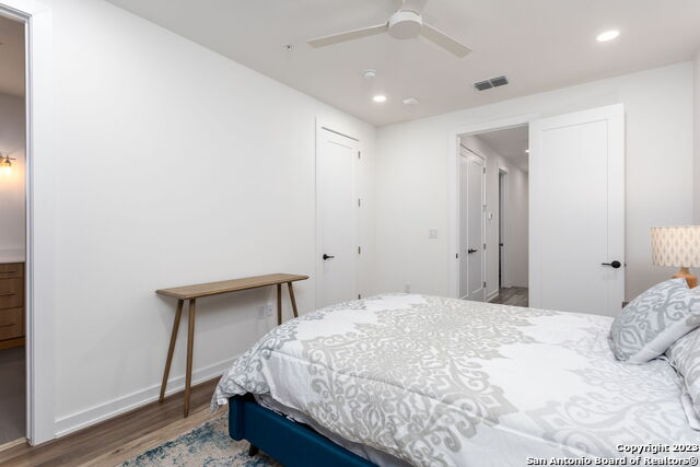 Listing photo id 16 for 657 Stadtbach  8