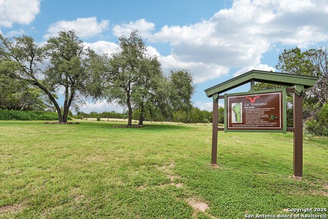 Listing photo id 16 for 117 Covered Bridge Dr