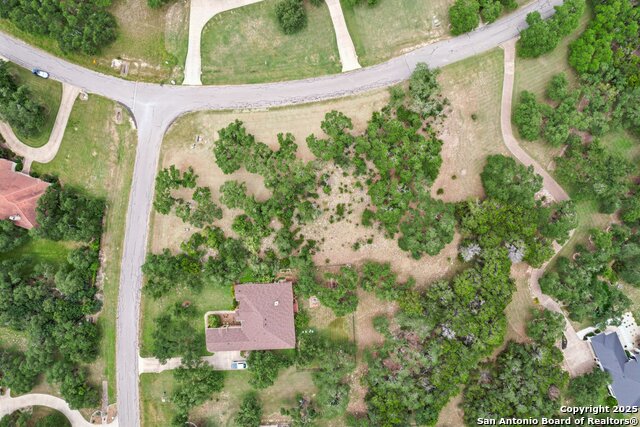 Listing photo id 1 for 117 Covered Bridge Dr