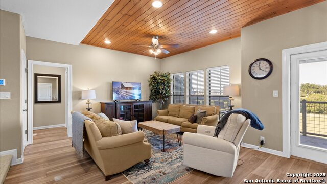 Image 8 of 40 For 1111 Long Creek  Unit 204