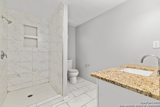 Image 14 of 20 For 714 Hallie Ave