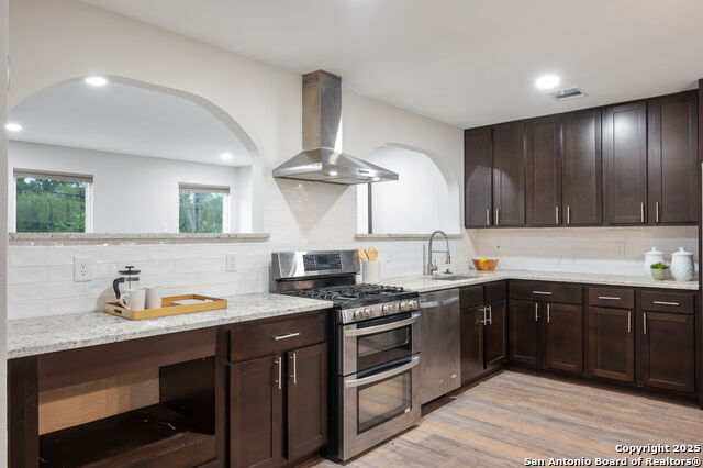 Image 10 of 29 For 929 Morningside