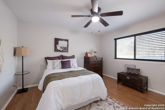 Image 20 of 34 For 2118 Encino Loop