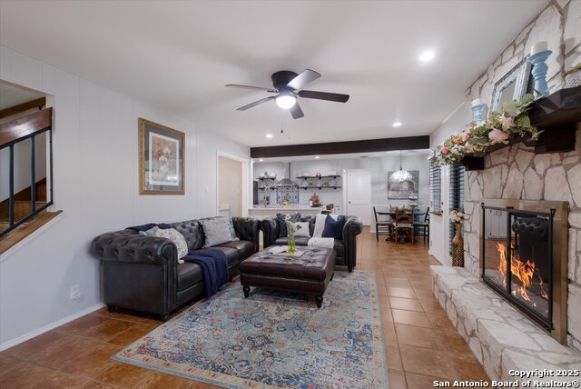 Image 9 of 34 For 2118 Encino Loop