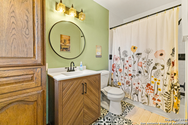 Listing photo id 8 for 200 Pr 6631