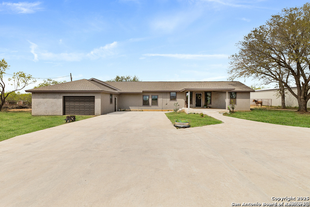 Listing photo id 0 for 200 Pr 6631