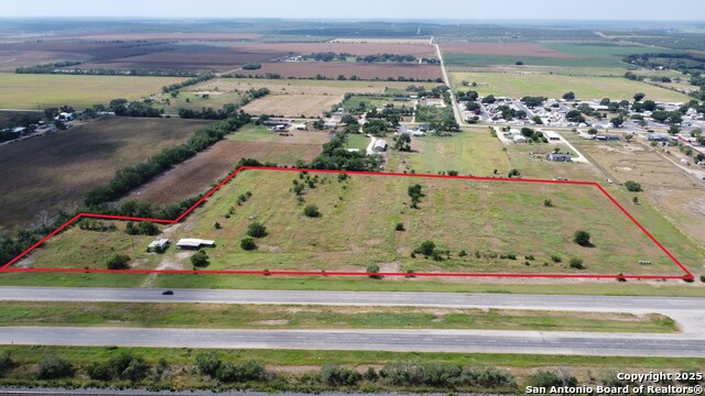 Listing photo id 2 for 5985 Highway 90 W