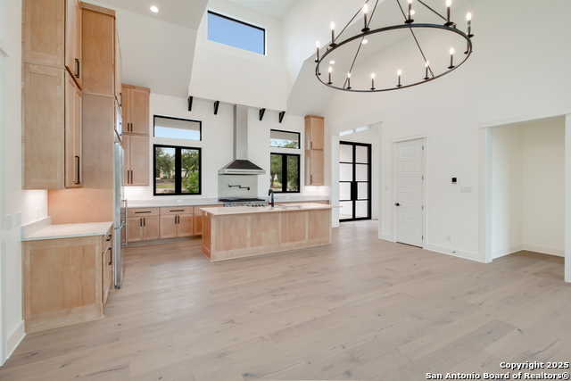 Listing photo id 12 for 430 Arthur Court