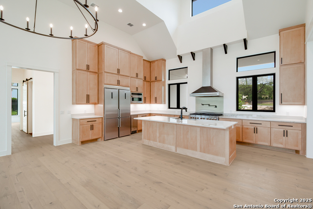Listing photo id 13 for 430 Arthur Court