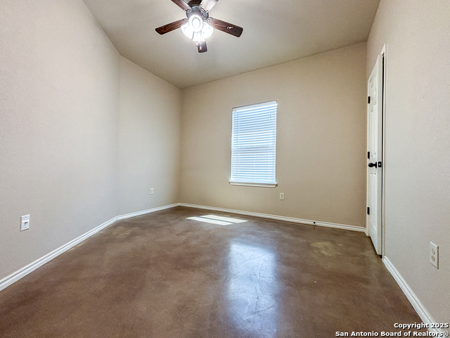 Image 13 of 18 For 750 Saengerhalle