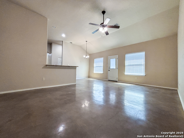 Image 4 of 18 For 750 Saengerhalle