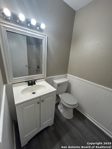 Image 4 of 19 For 7323 Glen Manor