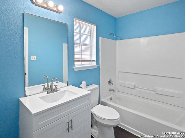 Image 10 of 12 For 2841 Goldsmith