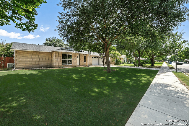 Image 3 of 31 For 4142 Willow Green