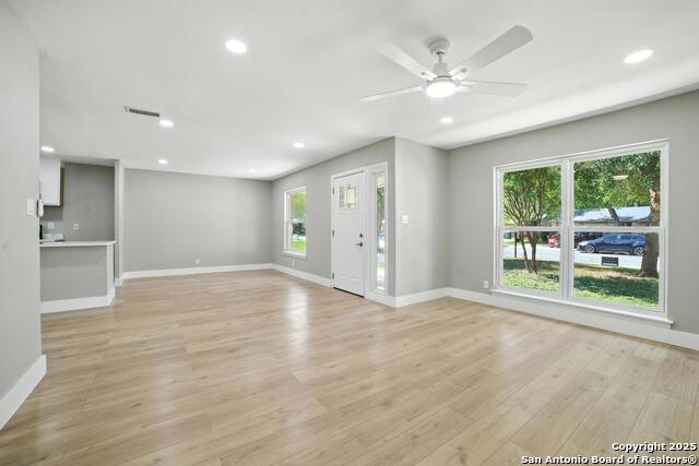 Image 6 of 31 For 4142 Willow Green