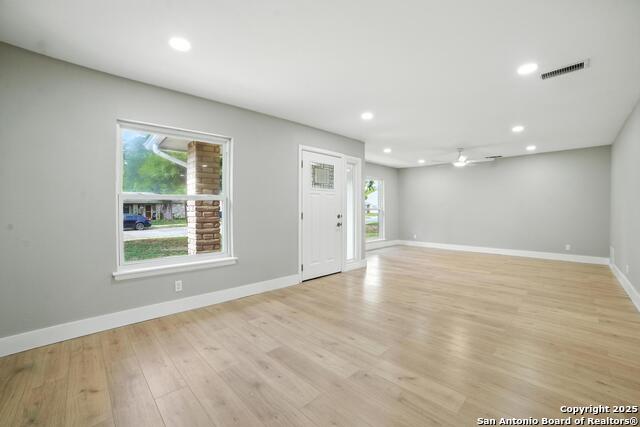 Image 8 of 31 For 4142 Willow Green