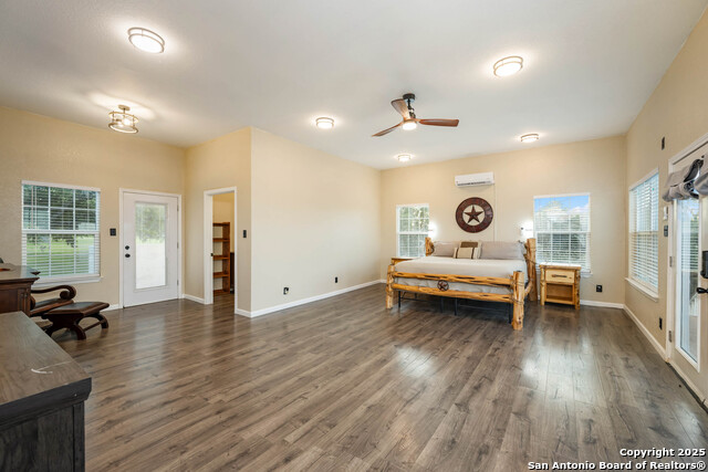 Image 21 of 34 For 10655 Rebecca Creek