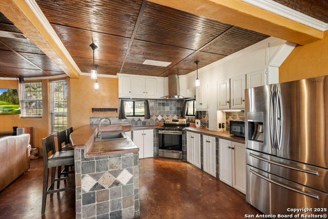 Image 9 of 34 For 10655 Rebecca Creek