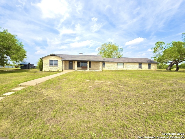 Details for 82 Bowman Ln, Smiley, TX 78159
