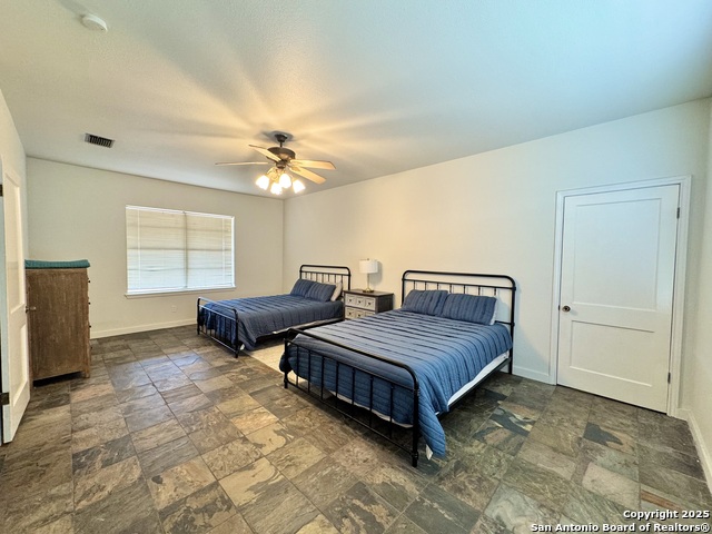 Listing photo id 12 for 82 Bowman Ln