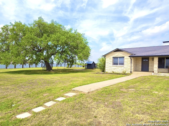 Listing photo id 0 for 82 Bowman Ln