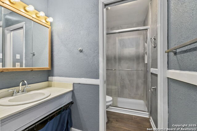 Image 11 of 16 For 5907 Stoney Creek