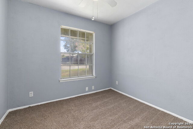 Image 12 of 16 For 5907 Stoney Creek