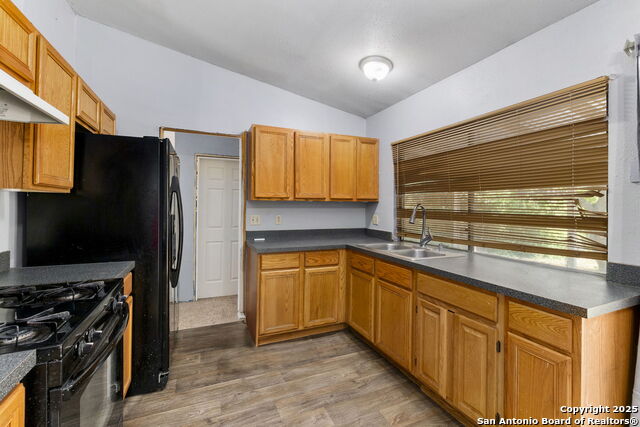 Image 7 of 16 For 5907 Stoney Creek