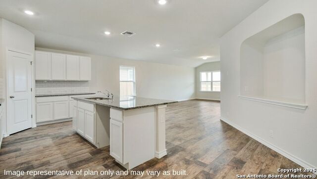 Listing photo id 1 for 12633 Olozaga