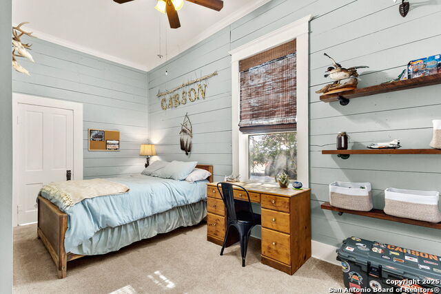 Listing photo id 24 for 6673 Center Point