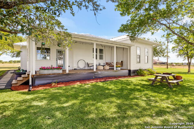 Listing photo id 33 for 6673 Center Point