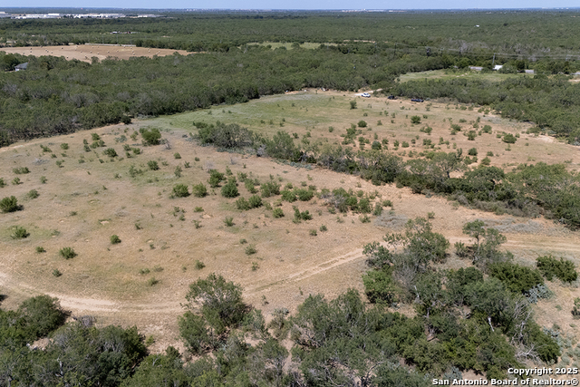 Listing photo id 1 for 19217 Applewhite