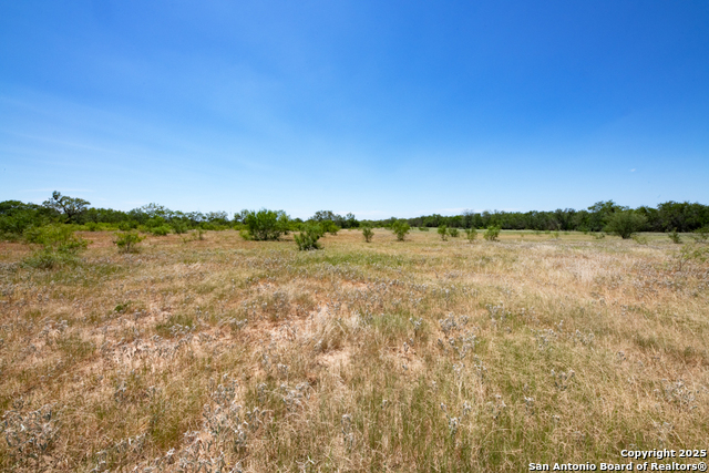 Listing photo id 41 for 19217 Applewhite