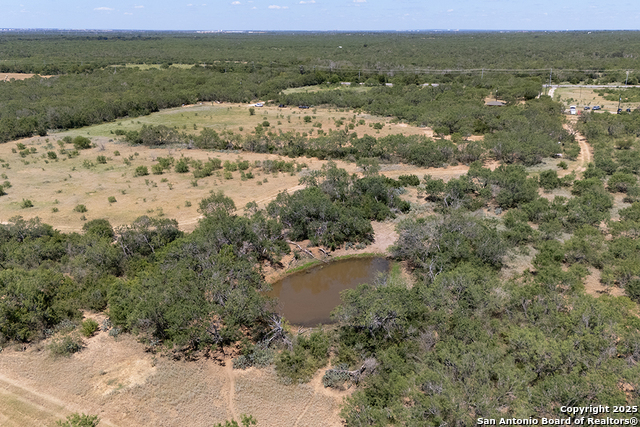 Listing photo id 6 for 19217 Applewhite